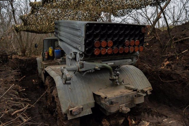 Un sistema de lanzacohetes múltiple del Ejército de Ucrania en Soledar