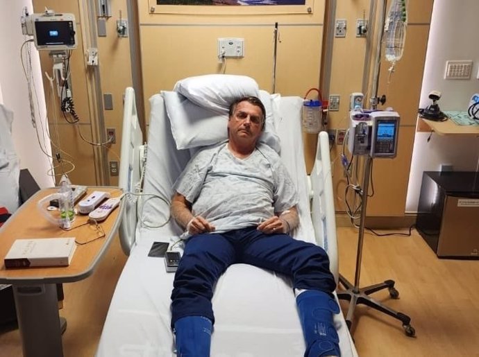 Jair Bolsonaro en un hospital en Orlando, Estados Unidos