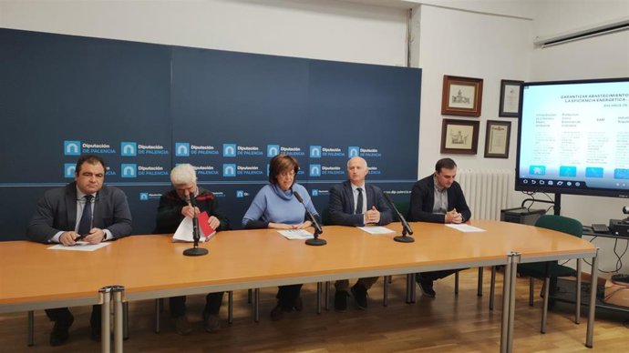 Armisén presenta el balance del área de Acción Social de la Diputación de Palencia durante la legislatura.