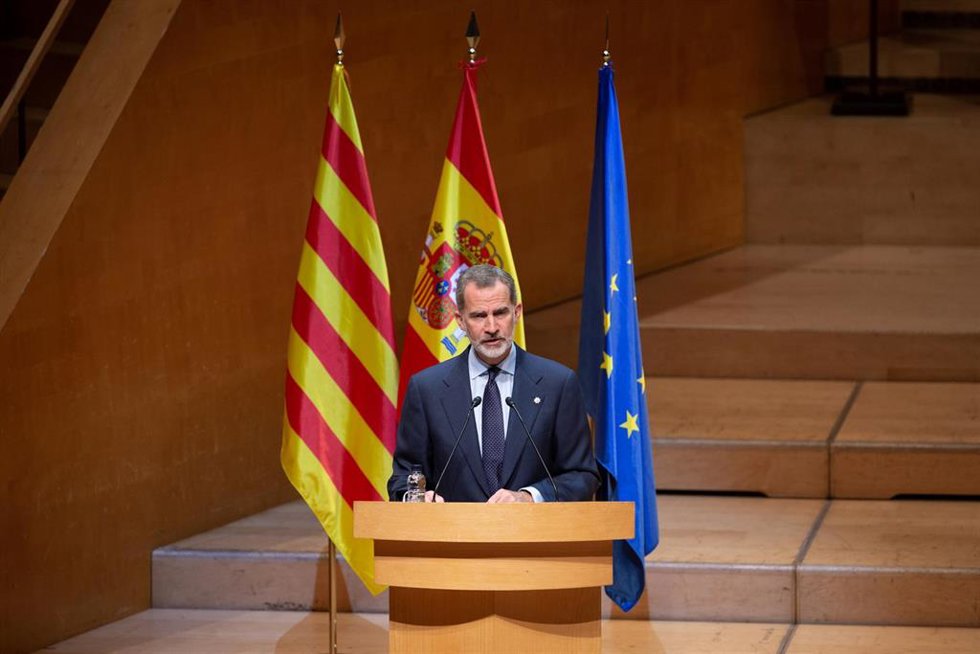Archivo - El rey Felipe VI en el acto de entrega de despachos de 2021