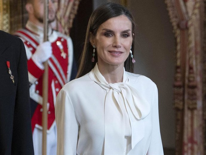 La Reina Letizia durante la recepción al cuerpo diplomático acreditado en España, en el Palacio Real, a 25 de enero de 2023