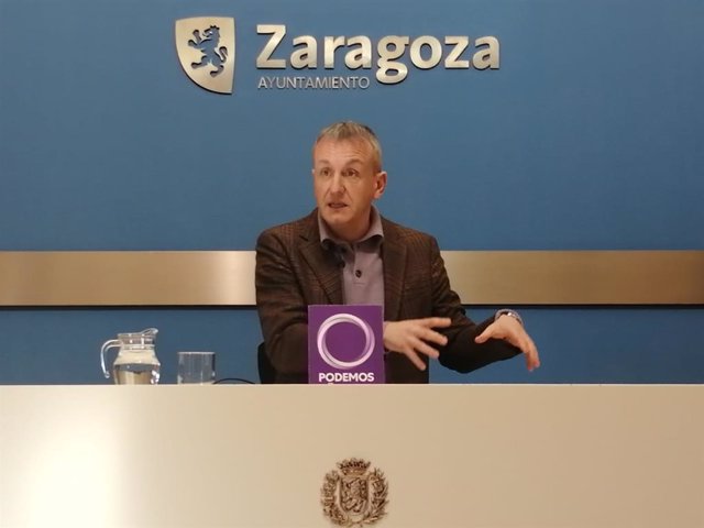 El portavoz de Podemos en el Ayuntamiento de Zaragoza, Fernando Rivarés.