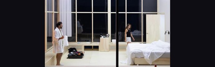 'Finlandia' Está Interpretada Por Irene Escolar E Israel Elejalde.