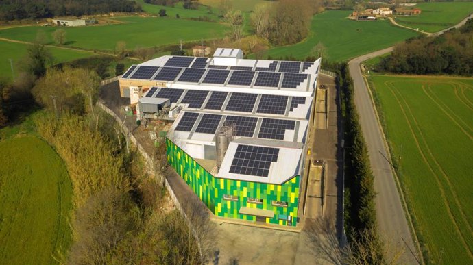 Muchas empresas y viviendas ya apuestan por la fotovoltaica.