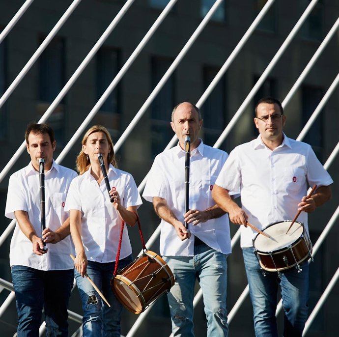La Banda de Txistularis de Bilbao fusionará este sábado poesía, música e imágenes en el Museo del Pescador de Bermeo