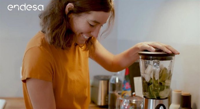 Endesa lanza la promoción 'Tu nuevo mes favorito', que ofrece un mes de consumo de luz gratis cada año