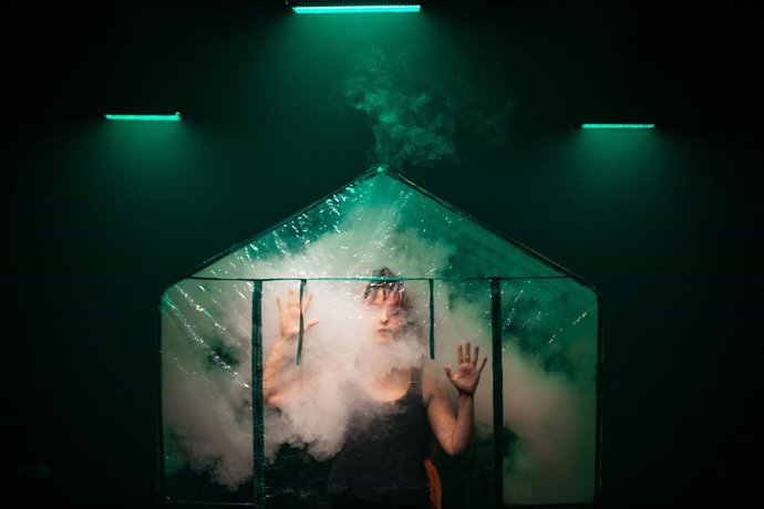 Archivo - Arxiu - La Caja Dansa, 'Enlluernador',