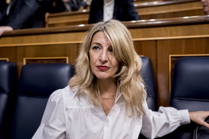 La vicepresidenta segunda y ministra de Trabajo y Economía Social, Yolanda Díaz, durante una sesión plenaria en el Congreso de los Diputados, a 24 de enero de 2023, en Madrid (España). 