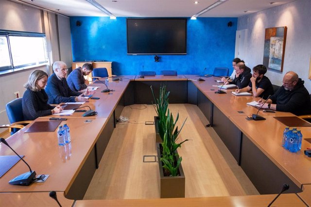 Reunión del vicepresidente económico, Francisco Conde, con el comité de Alcoa