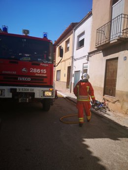 Archivo - Bomberos en Utiel