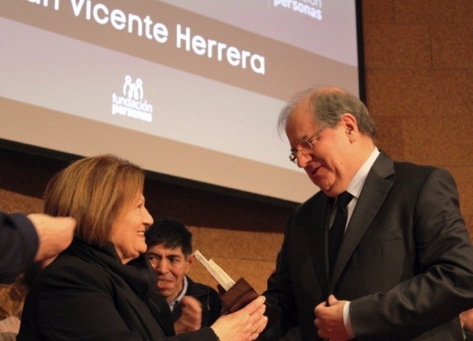 Juan Vicente Herrera recibe el premio 'Árbol de Valores' de Fundación Personas