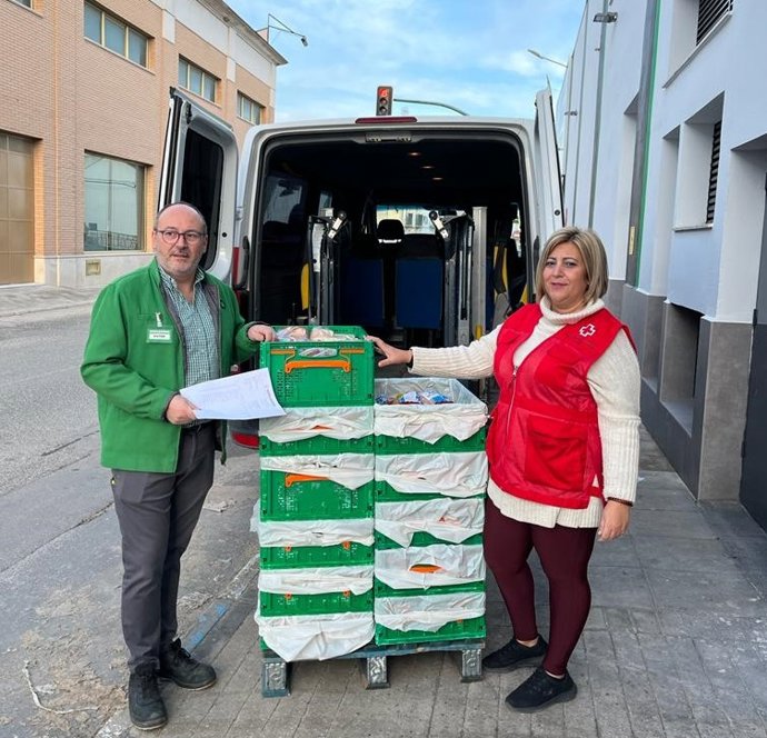 Donación de Mercadona a Cruz Roja en Marchena (Sevilla).