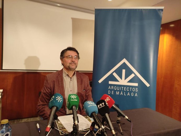 El decano del Colegio de Arquitectos de Málaga, Francisco Sarabia.