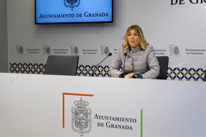 Eva Martín, del PP, en rueda de prensa