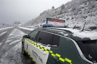 La nieve provoca una colisión de vehículos a su paso por O Bolo (Ourense)