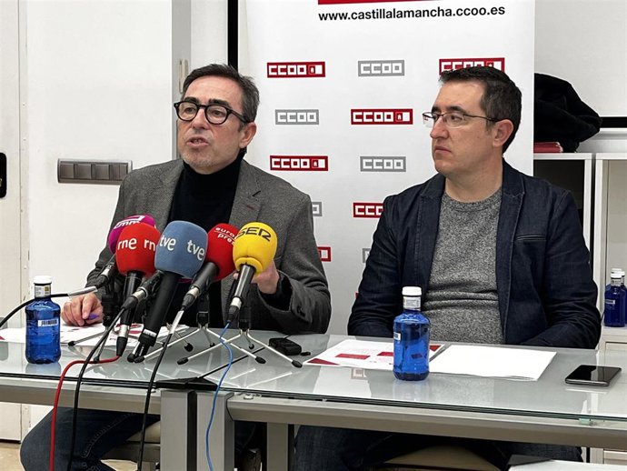 El secretario general de CCOO en Castilla-La Mancha, Paco de la Rosa