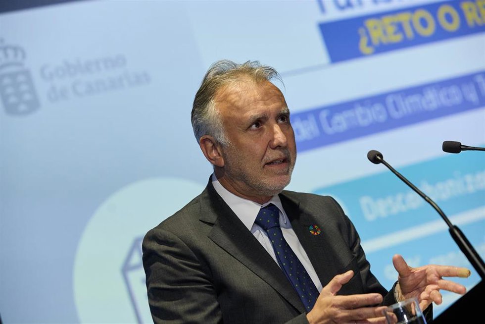 El presidente de Canarias, Ángel Víctor Torres, durante el Encuentro Ser Canarias 'Turismo sostenible: reto o realidad' en la Ciudad BBVA