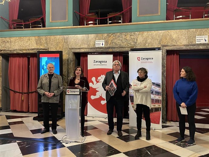 La Filmoteca de Zaragoza estrena este viernes la versión restaurada de la película de Florián Rey 'Gigantes y Cabezudos'.