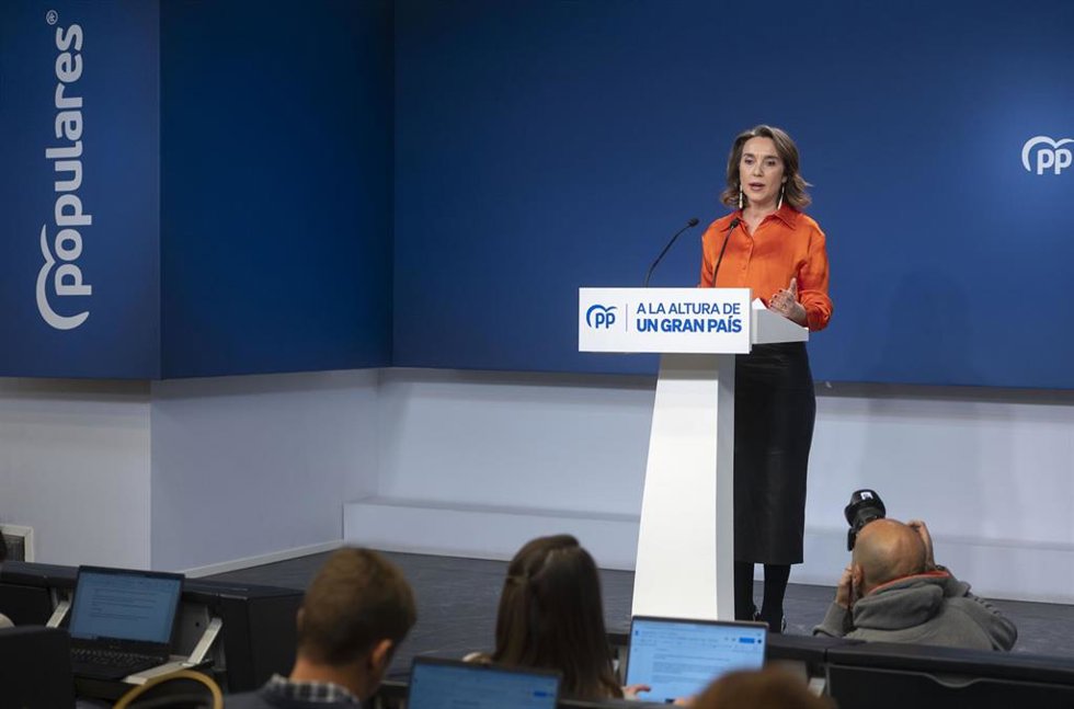 La secretaria general del PP y portavoz del Grupo Popular en el Congreso de los Diputados, Cuca Gamarra, durante una rueda de prensa, en la sede nacional del PP, a 26 de enero de 2023, en Madrid (España).