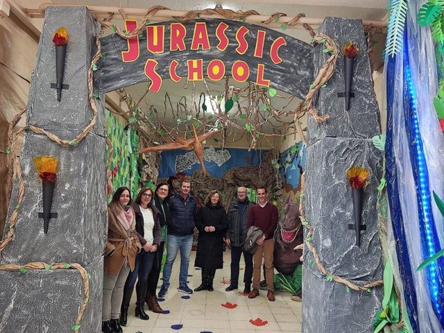 CEIP Martingordo tematizado de parque jurásico