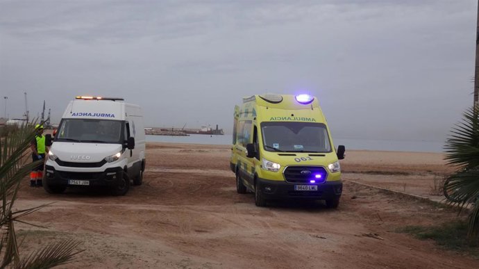 Archivo - (FOTO ARCHIVO DE INGESA DE AMBULANCIAS EN MELILLA)