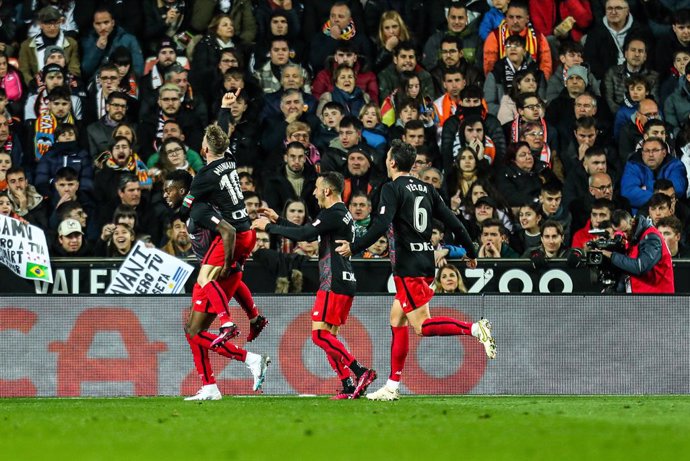 Iker Muniain of Athletic celebrates a goal with teammates during the spanish cup, Copa del Rey, football match played between Valencia and Athletic Club de Bilbao at Estadium Mestalla on January 26, 2023, in Valencia, Spain.