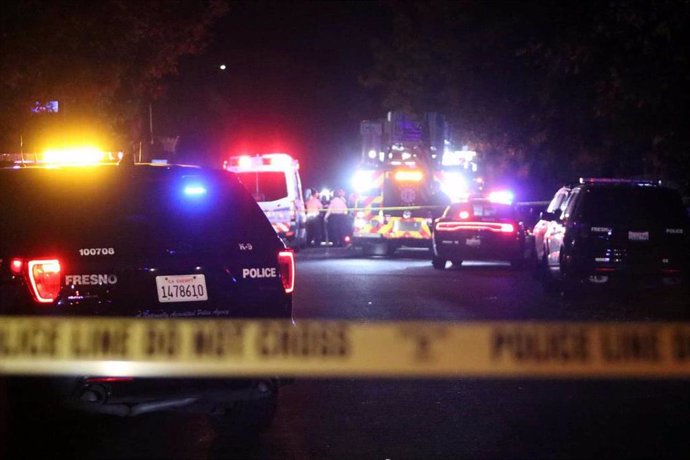 Archivo - Policía de California después de un tiroteo (ARCHIVO)