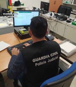 Archivo - Agente de la Guardia Civil.