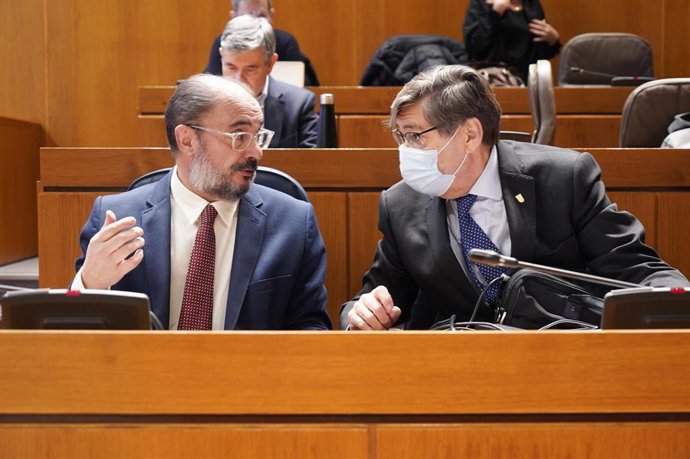El presidente del Gobierno de Aragón, Javier Lambán, y el vicepresidente, Arturo Aliaga.