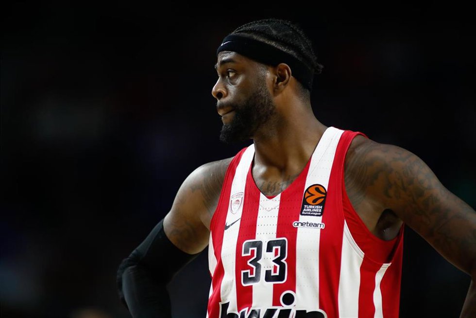 Archivo - Willie Reed durante un partido con el Olympiacos griego