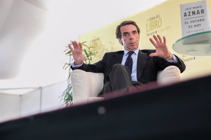 Archivo - El expresidente del Gobierno y presidente de la Fundación FAES, José María Aznar