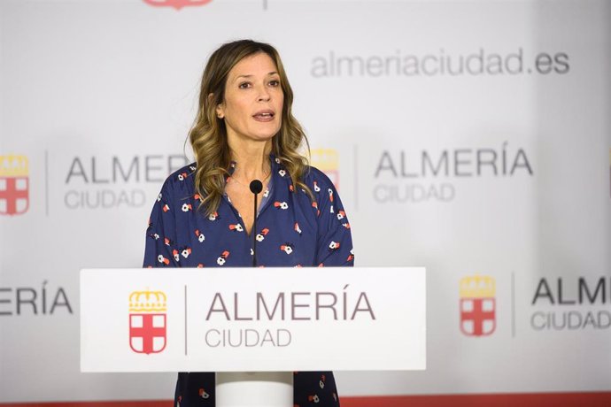 Archivo - La portavoz del equipo de gobierno del Ayuntamiento de Almería, Ana Martínez Labella.