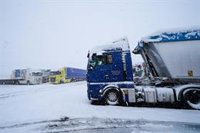 Restablecida la circulación de camiones en la A-67 pero hay restricciones en la N-621 y N-611