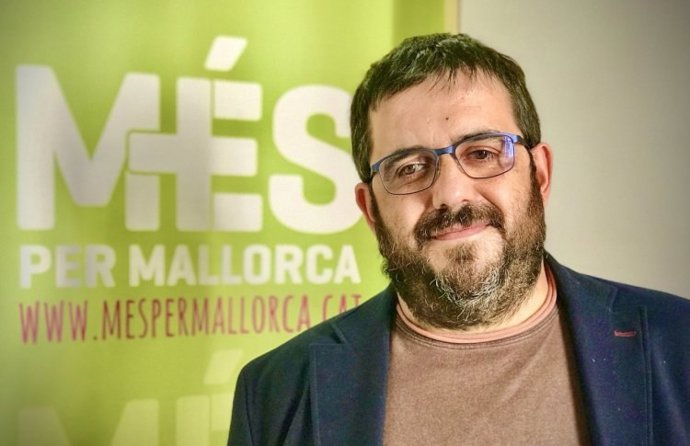 Archivo - El senador de MÉS per Mallorca, Vicen Vidal.