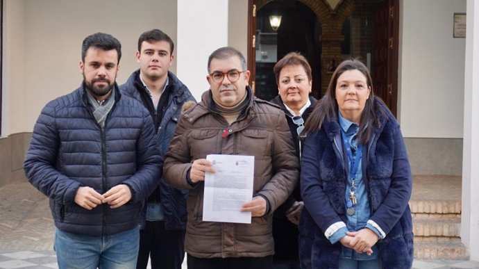 Andrés Parrado muestra su denuncia