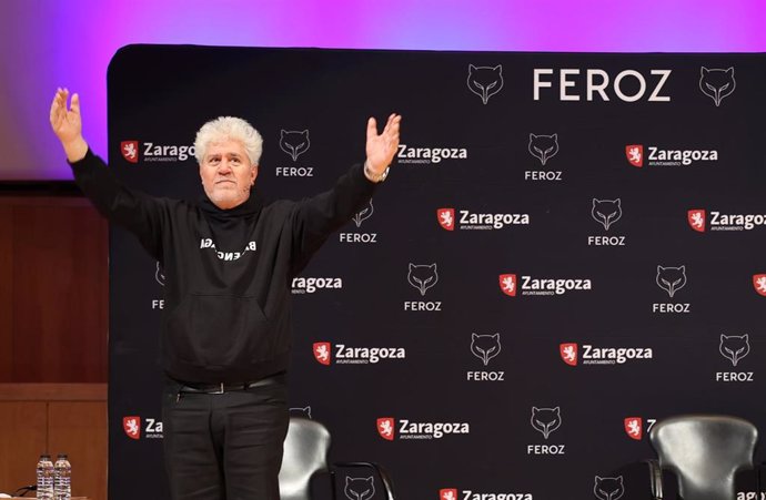 El director de cine Pedro Almodóvar ha impartido una clase magistral en Zaragoza