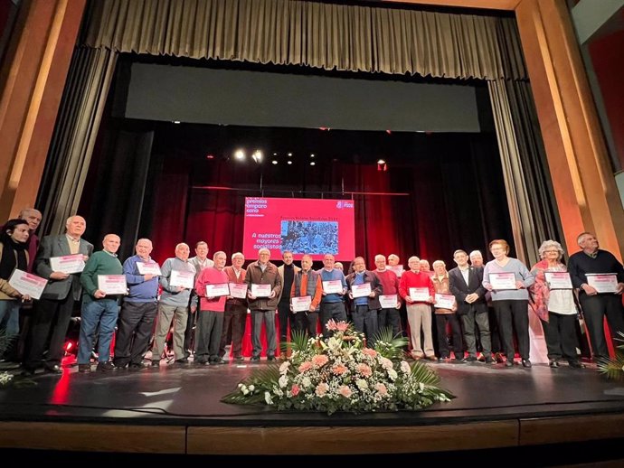 Millán apela al "compromiso social y cívico" de socialistas en la entrega de los III Premios Amparo Cano