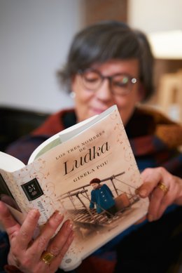 Archivo - La escritora Gisela Pou