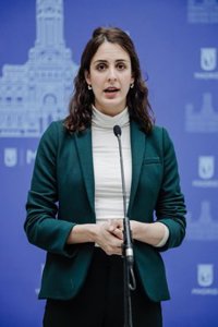 Maestre pide "no manosear" la figura de Carmena y recuerda que la exalcaldesa apoyó su candidatura y la de Mónica García