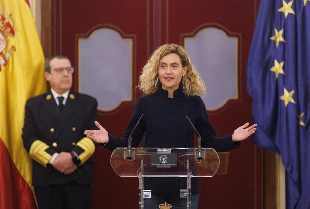 La presidenta del Congreso, Meritxell Batet, interviene durante el acto de entrega de los premios del concurso 'Una Constitución para todos', en el Congreso de los Diputados.