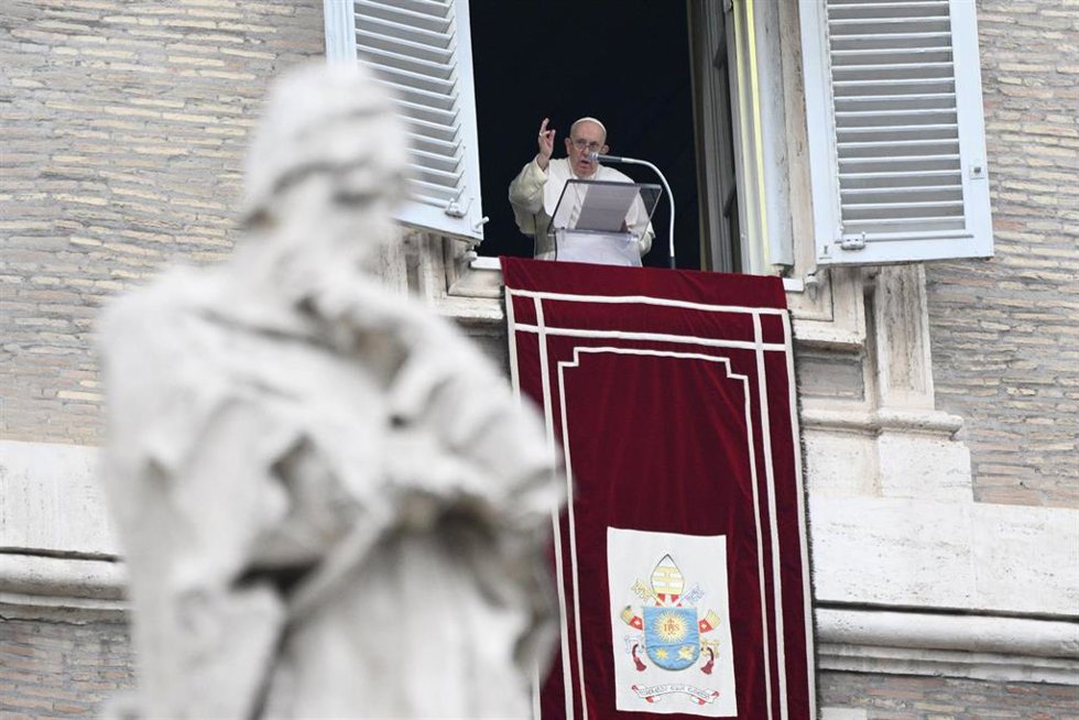 El Papa en uno de los rezos del Ángelus 