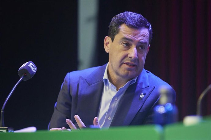 Archivo - El presidente de la Junta de Andalucía, Juanma Moreno