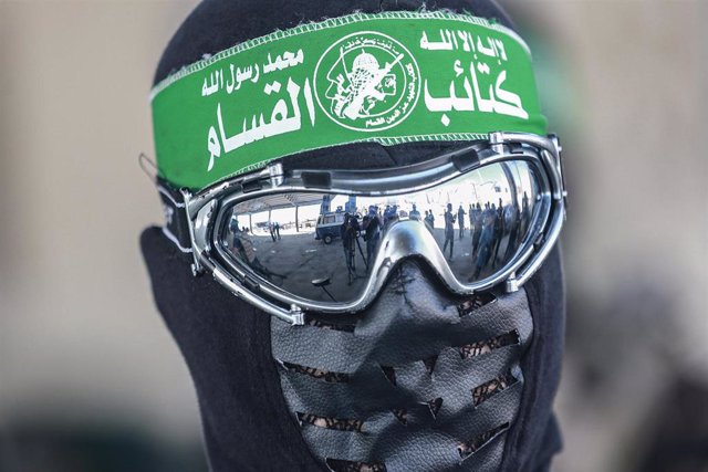 Archivo - Miliciano de las Brigadas Ezzedim al Qassam en la Franja de Gaza