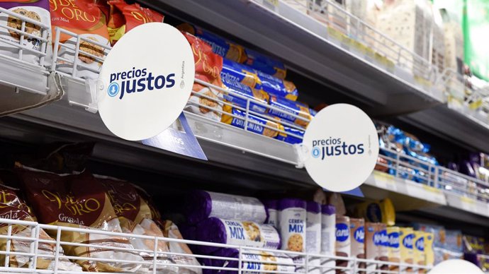 Archivo - El Gobierno acordará con empresas la continuidad de Precios Justos hasta julio