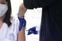 La Consejería de Sanidad amplía al 15 de febrero la campaña de vacunación de gripe al superarse el umbral epidémico