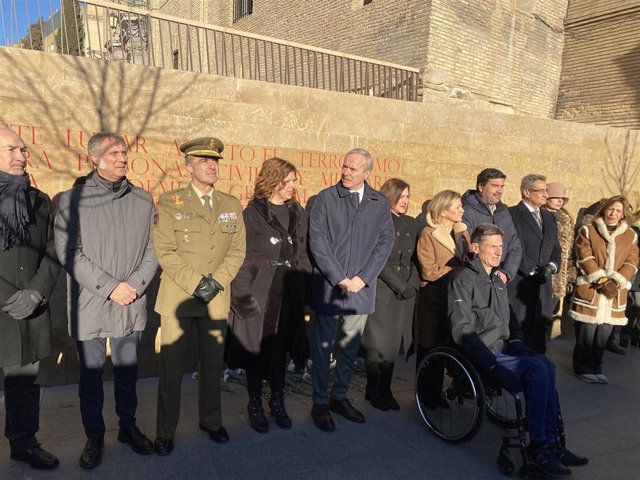 El homenaje a las víctimas del atentado del 30 de enero de 1987 se ha realizado junto a la Iglesia de San Juan de los Panetes, donde ocurrió.