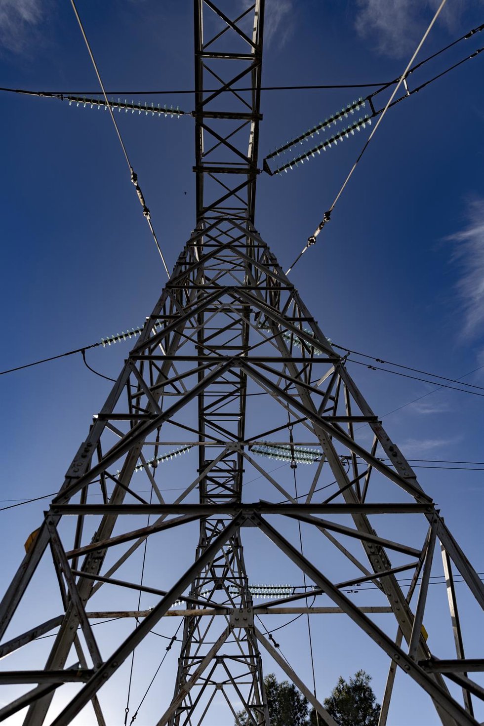 Archivo - Una torre eléctrica