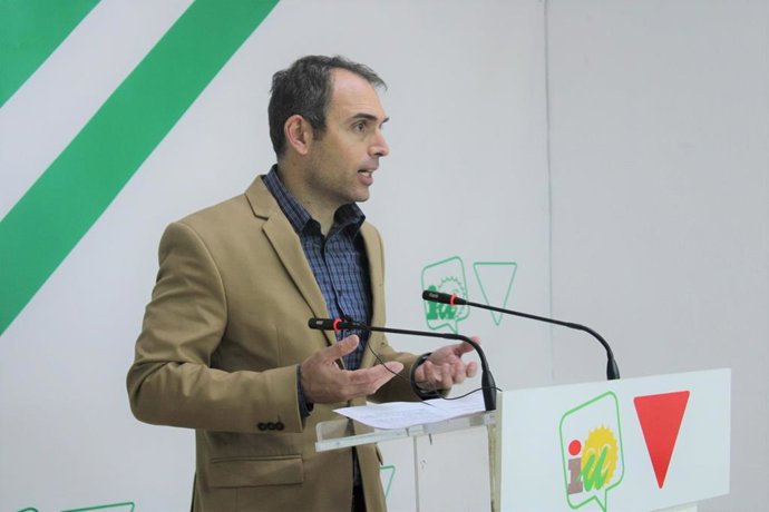 Toni Valero en una intervención ante los medios en Málaga.