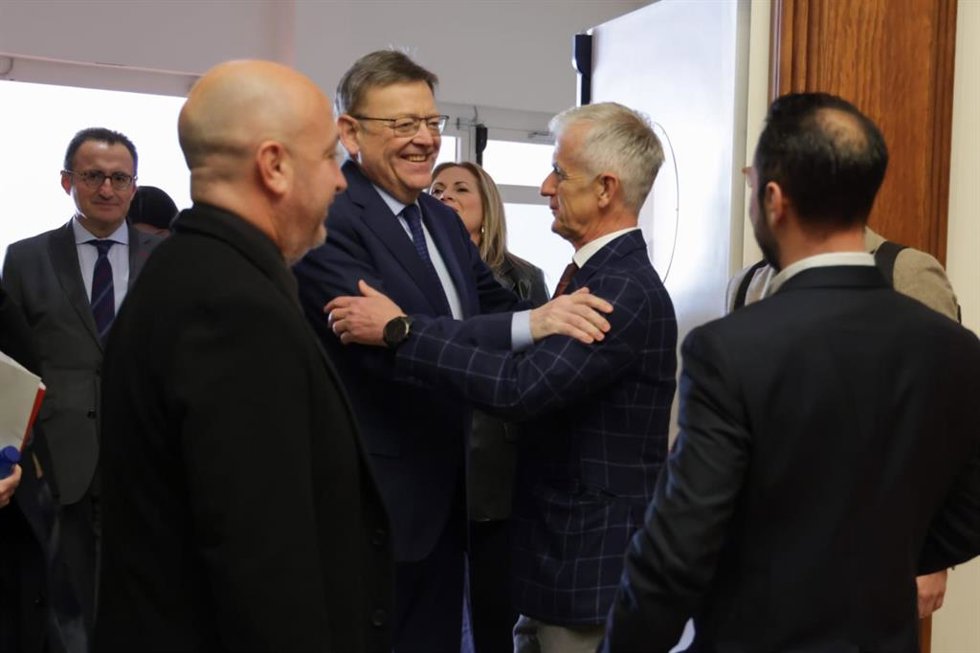 El presidente de la Generalitat, Ximo Puig, asiste a la entrega de los los Premis Valencians de la Cadena Alimentria