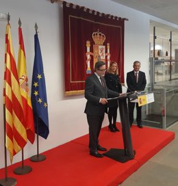 Santiago Castell durante la toma de posesión como subdelegado del Gobierno en Tarragona.